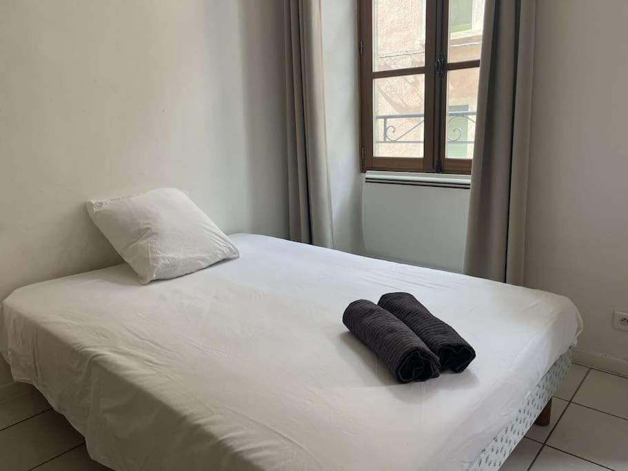 Appartement Le Monnai à Nîmes Extérieur photo